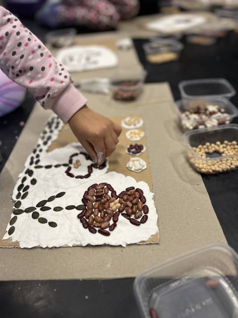 Tu sztuka starszaka - rodzinne warsztaty artystyczne dla grupy wiekowej 6-10 lat